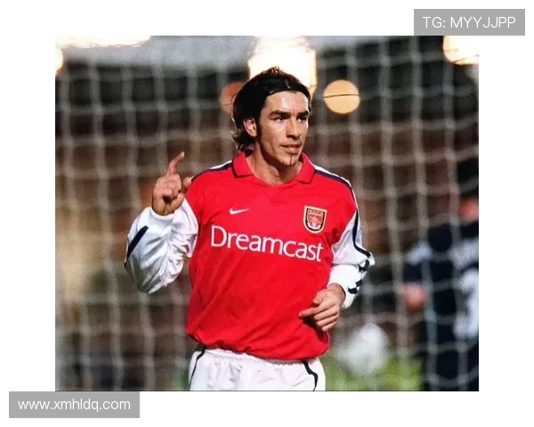 全球顶级足球球星名字背后的故事与传奇成长历程揭秘