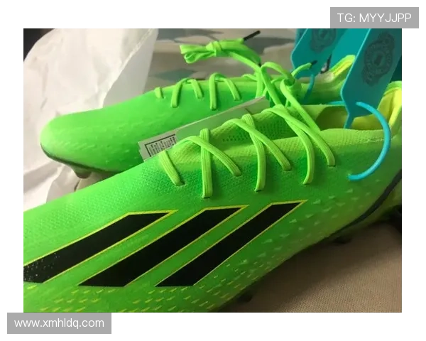 边锋球员专用足球鞋推荐与选择指南 适合不同风格与需求的最佳鞋款分析